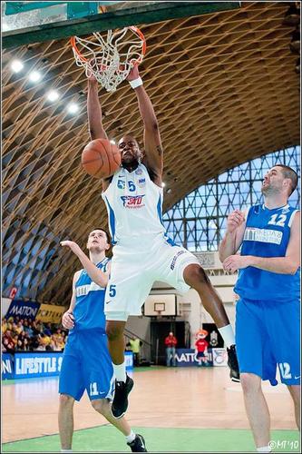 NY native , Marquette Basketball Alumni, Professional Ball Player in Europe, Founder of #EFS (Engineered For Success), Thanking God im #blessed #TeamIphone