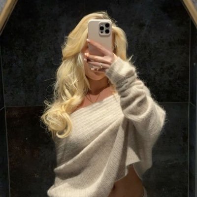 i own you now, im your addiction . ‧͙⁺˚*・༓☾ DM me to spoil me, paypal: amaraownsyou 💵
