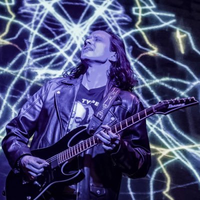 Multimedia Writer/Recording Artist Producer/Guitarist/Singer-Songwriter🎚️🎸🎙️✍️ Filmmaker 🎥 📧Inquiries: astrocidebooking@gmail.com