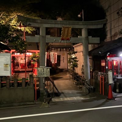 lingzeyeren's profile picture. 