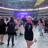 Danielle SAW FLORENCE AND TAY FLORIDA!!! (@dayl1ghtswift) 's Twitter Profile