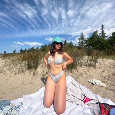 Heyiamemem's profile picture. 