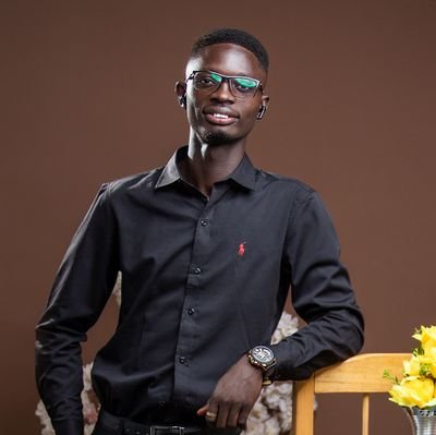 God || Rotaractor || Medical Imaging || Clinical Researcher || Ex-𝙋𝙍𝙀𝙎𝙄𝘿𝙀𝙉𝙏 @uds_mitsa || Knight ||
When we change, the world will change🇬🇭🇪🇸