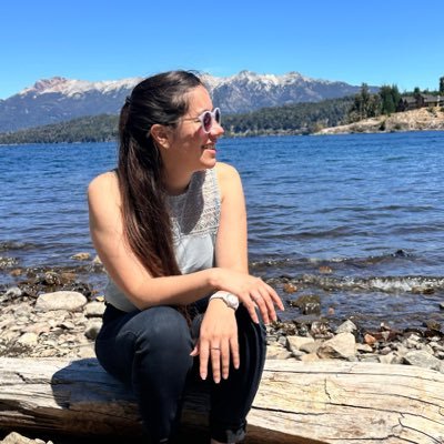 Dejar atrás lo que no puede retenerse. Por hallar lo que nunca puede perderse.