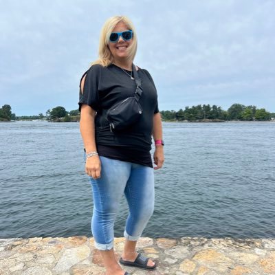 SaraGross18's profile picture. 