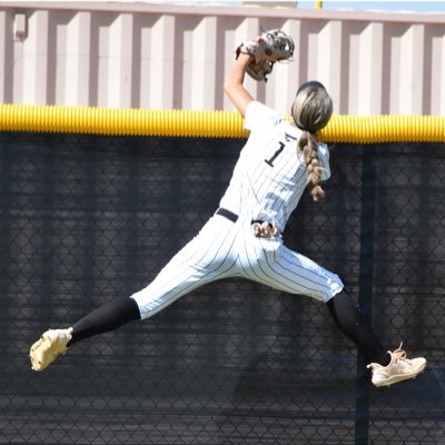 5ā9 | | Outfield || Wants to major in Sonography||Tennessee Mojo Ramsey/Fisher||@Bragg_Softball for content š¬(iām never on this account)