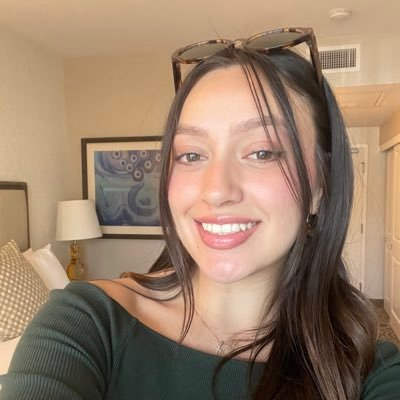 emoly444's profile picture. livin so good ♌︎