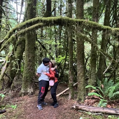 fritogang hype man, dog dad I’m just here for good vibes ☀️