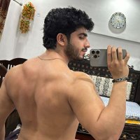 Anshu Singh (@h__e__r__0_) 's Twitter Profile