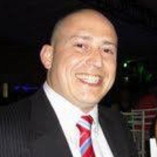 lecomussio's profile picture. Advogado, Patriota, São Paulino, Motoqueiro, Mergulhador e DJ nas horas vagas. Amo minha mulher Patrícia e minhas filhas Aneriz e Gabriella.