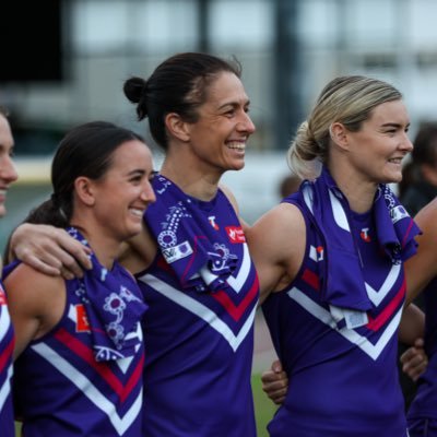 ash_braz's profile picture. 🏐 Australian Diamond 166 & 🏉 AFLW Athlete #10 For clinics and talks email - Ash.Brazill@outlook.com