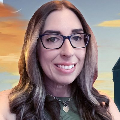 🔧 @Twitch ✦ 2011 Twitch Legacy Partner @ https://t.co/GSjmdViTfn ✦ Mediocre gamer with a passion for healing ✦ I play support class IRL! 💜