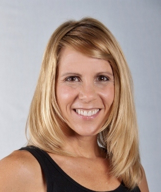 I am a passionate transformational coach focusing on guiding others to connect with their own passions and start living a vibrant, fulfilling life on purpose!