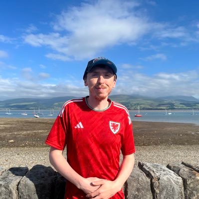 Wrexham AFC ST holder | Cymru Wal Goch Member | Lancashire Cricket Fan | Also love live music, Pro Wrestling and Groundhopping