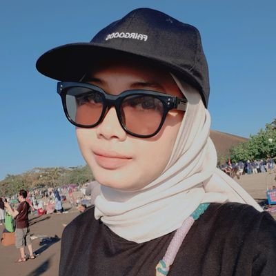 sar🌻 Profile