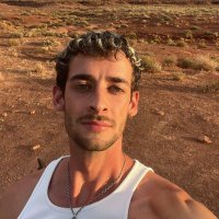 Léo (@manofstyie) 's Twitter Profile