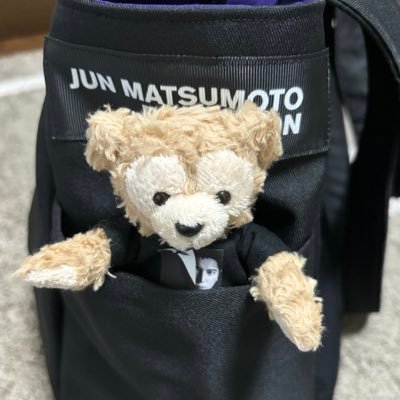 嵐と松本潤くんを中心に生活が回っている日々です! 潤くんに癒され潤いのある日々を楽しんでいます。すきやき太郎さんの了解を頂きアイコンにしています。ありがとう💜俳優松本潤が大好き💜家康公は期待しかない😊
