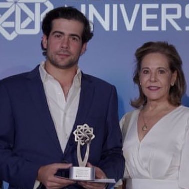 cm_portela's profile picture. 