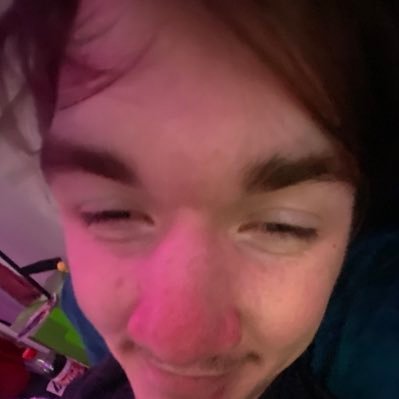 Im A Really Small Streamer and trying to hit 1k Followers You Should check out my social media THX!!!! 🎥Twitch: ItzBluo 📷Instagram: ya._.boi._.kyle
