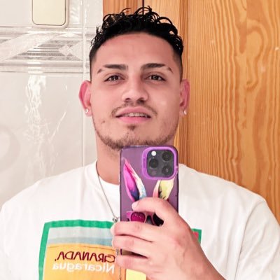 jaenz_david's profile picture. Me encanta rodearme de gente con energía positiva ,solo gente que aporte algo especial en mi vida .