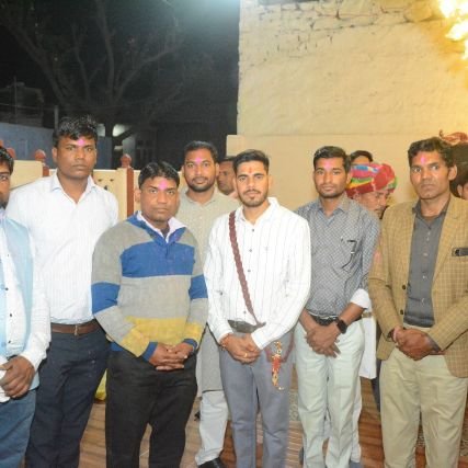 bajranglasadia's profile picture. अध्यापक  
🙏🙏#हाथ और सहारा सही समय पर देदो अगर समय बीत गया तो कोई भी किसी लाइक नही रहेगा 🙏🙏