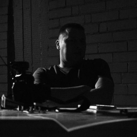 PavelVasiluev's profile picture. Старе дідо, клоун з тєлємаратона, народжений на Кічкасі, але, на диво, добрий