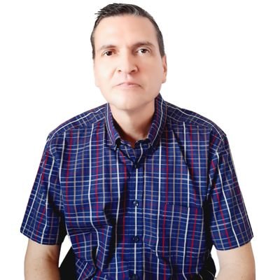 Panameño, Apasionado de la tecnológía.