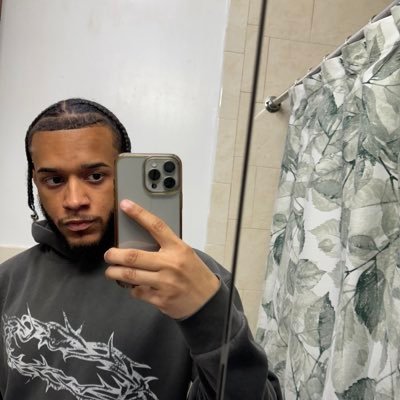 Yancyik's profile picture. 