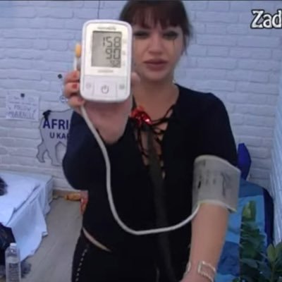 što ću ja ođe, jel mi malo jada? ZABRANJENO PRENOŠENJE TWEETOVA PO MEDIJIMA I PORTALIMA BEZ ODOBRENJA!!