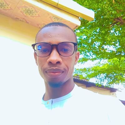 Muhammad Umar|Simple and awesome|Best color Blue-White |19-July|ND Civil Engineering|HND Soil & Water Engineering|Bs.C Edu Geography. Unimaid #Madridista#