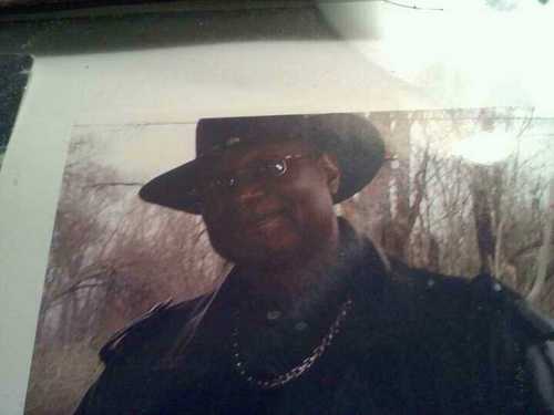 quietshadow420's profile picture. 