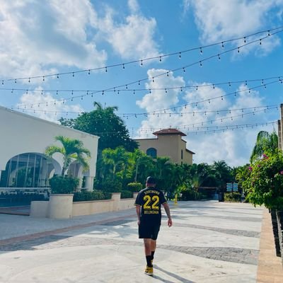 Sports fan, all about good vibes, music lover #MacMiller #GOAT. AustinFC, Dallas Stars, Houston Texans, San Antonio Spurs, newly fan of Wrexham!