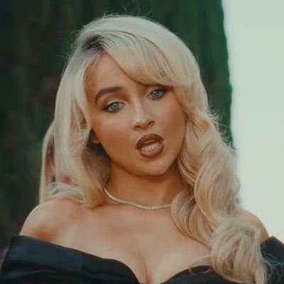 BimboBarbiepool's profile picture. 