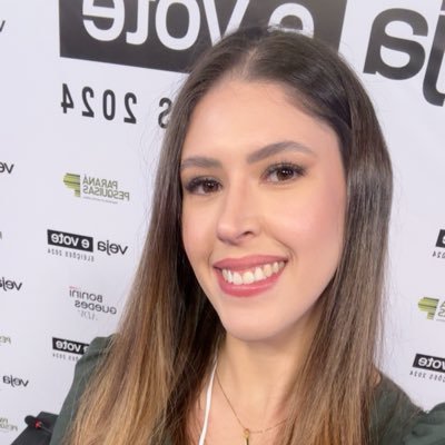 Repórter de política da @Veja. Jornalista, advogada e mestre em comunicação pela UEL. Opiniões e pitacos são pessoais.