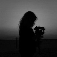 ʟʏʀᴀ~ (@silencebetween_) 's Twitter Profile