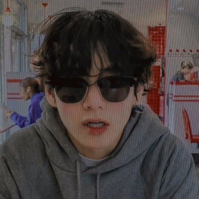 thellunia's profile picture. 🤍