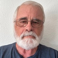 Edward Nutter (@rightwingnutter) Twitter profile photo