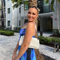 rose caverly (@rosecavss) 's Twitter Profile