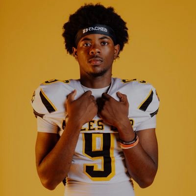 DB/180lbs 6'1 /Dalbe-Viau HS/ C/O2026 📍MONTREAL, CANADA 🇨🇦 Phone: 438 465 3907