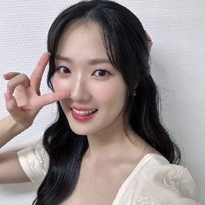 𝐑𝐏 1996 / ❍⌇─➭ welcome to ︵↷
⌗hyeyoon's blog :
the sweetest smile you've ever seen, Kim Hye Yoon is the name ♪