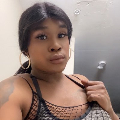 THE 5’3 TEXAS MF HOTTIE subscribe to my only fans no free links (business only) I’m an active tweeter follower and retweeter😌 subscribe to my only fans