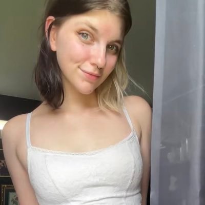 theotherraven13's profile picture. Sometimes cute, always cringe💕 More of me⬇️🌸