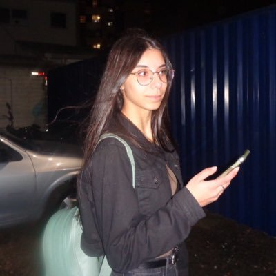 cassaolua's profile picture. ✨imagine uma bio legal✨