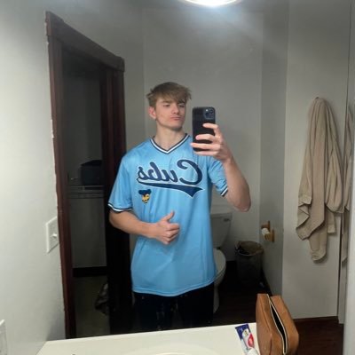 uc - ceas / granville, oh / chicago sports enthusiast / avid golfer / PCA truther / scorebug critic