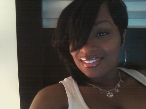 Devineright's profile picture. Taking time out to inspire, encourage, inform or just make someones day. Look ahead of you where your future is and apply yourself to something then go get it!