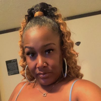 Mother before anything❤ Mind my business and stay out of yours very happy at all times and last but not least hustler by any means