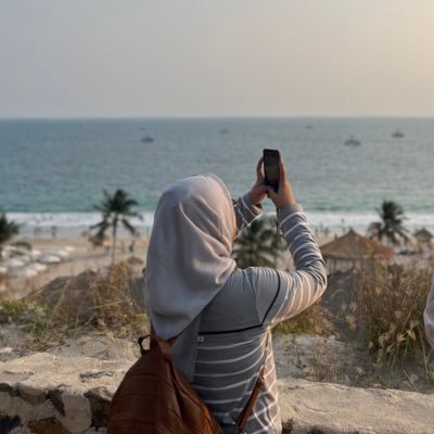 tsemsmit's profile picture. normal is an insult