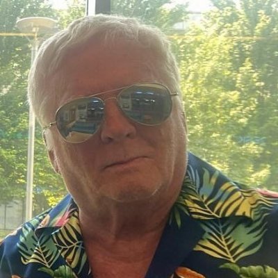 Simon & Schuster Crosswords editor.
Screenwriter. Playwright.