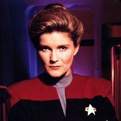 warden_89_'s profile picture. 27 F just following for fun