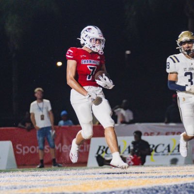 Chaminade Madonna Prep🦁 4⭐️ WR/PG/Athlete #7 c/o‘ 26 || 6 ft 183lbs||21.69 Mph|| Junior Full Szn➡️ https://t.co/oIAPu1yywr ||🏀🏈||